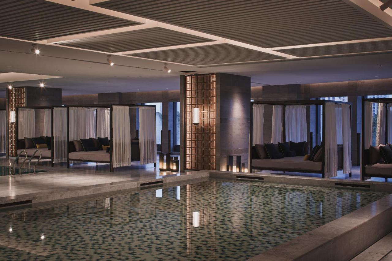 Hualuxe Kunshan Huaqiao By Ihg - F1 Racing Preferred Hotel Exterior photo